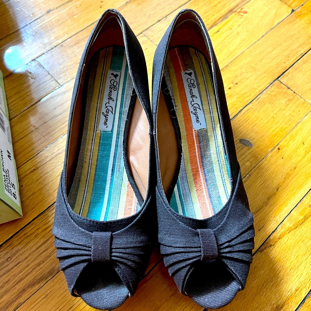 Sarah Jayne Canvas Wedges Pleated Brown 8.5 With box
